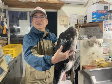 飯岡港幸丸に乗船の赤穂さん5.4キロトラフグ！